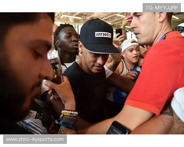 内马尔晒私人摄影集，粉丝评论炸裂